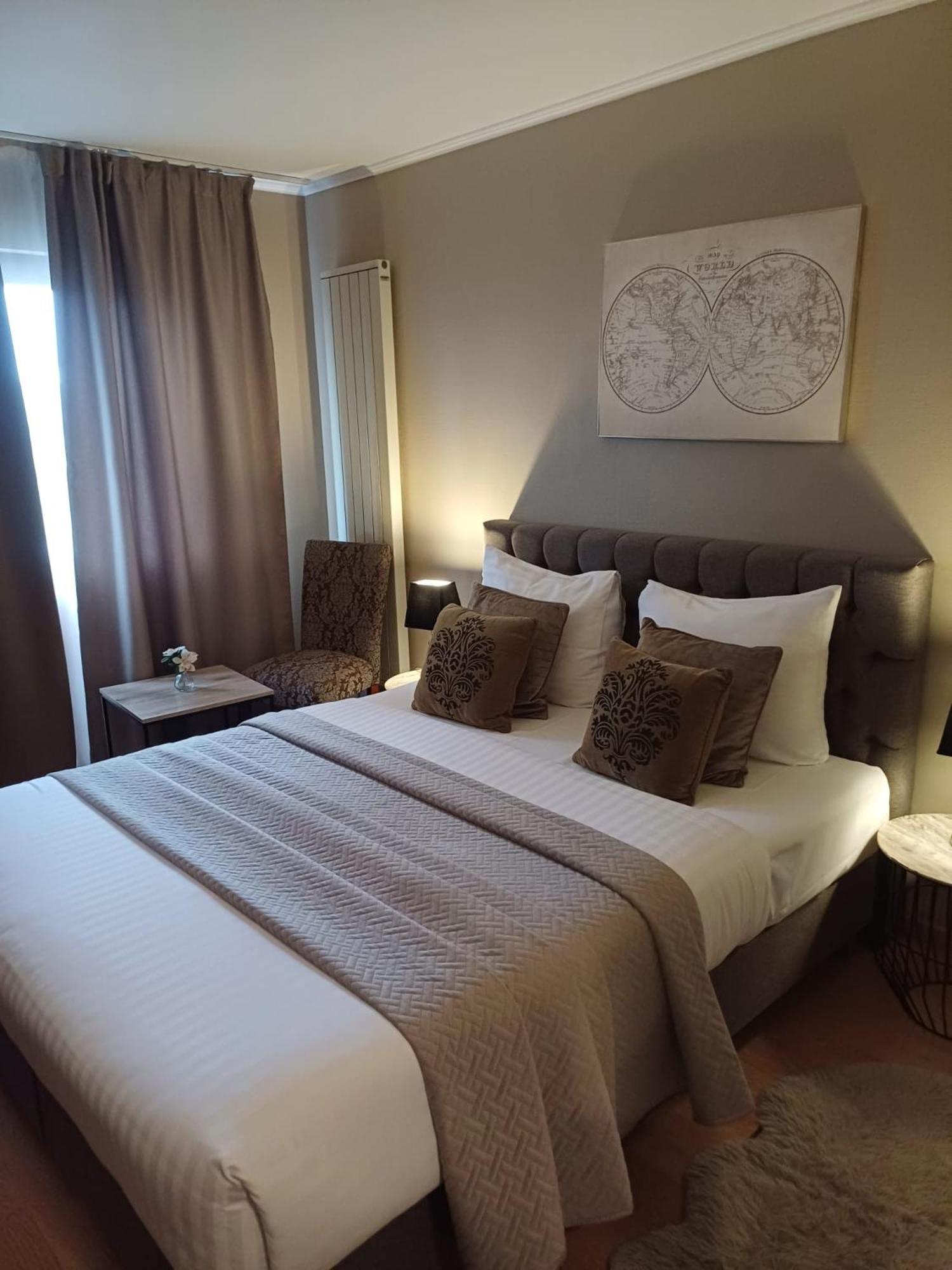 Hotel Park Airport Charleroi